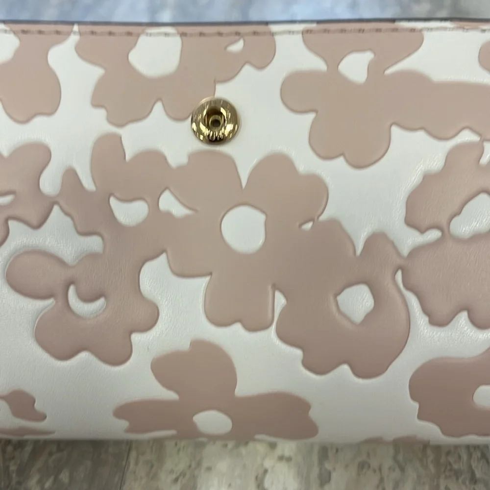 Michael Kors Jet Set Medium Floral Print Bi-Fold Wallet  POWDER BLUSH NWT